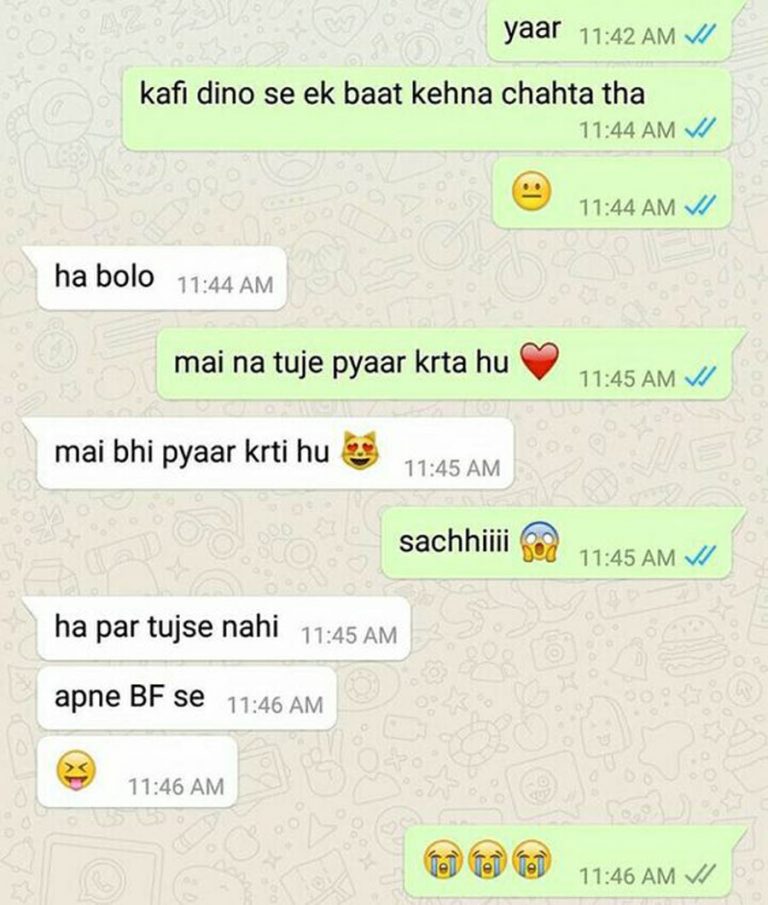 Girl chat with whatsapp