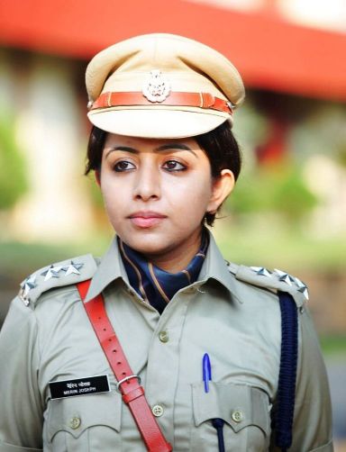 women ips officers,women ips officers in india,ips officer,ips officer salary,beautiful lady ips officer,how to become ips officer,youngest ips officer,first ips officer of india,first woman ips officer,ips officer list