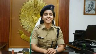 women ips officers,women ips officers in india,ips officer,ips officer salary,beautiful lady ips officer,how to become ips officer,youngest ips officer,first ips officer of india,first woman ips officer,ips officer list