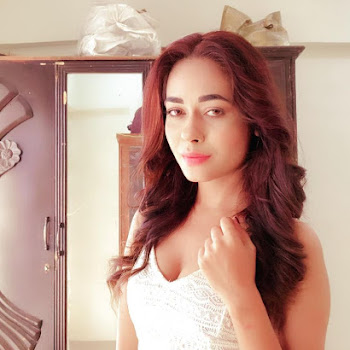 Nidhi Agrawal Sex Pic - Ullu Web Series Cast : All Actress Hot Photos & Real Names