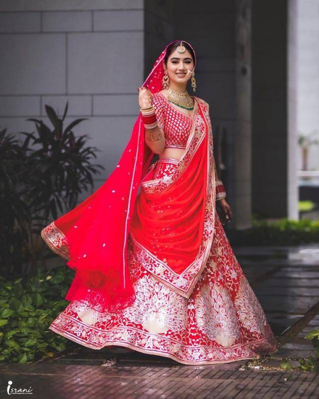 bollywood actress bridal look,recently married tv actress 2022,deepika bridal look,tv actress who got married in 2020,tv actress who got married in 2021,south indian actress in bridal look,tv actress who got married in 2022,recent tv actress marriage 2022,bridal look,bridal looks,tv actress bridal look