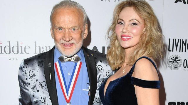 buzz aldrin biography,second person on moon,first man on moon,edwin aldrin,2nd person on moon,buzz aldrin wife joan archer,buzz aldrin wife age,buzz aldrin second wife,buzz aldrin current wife,why is buzz aldrin important,how old is buzz aldrin&#039;s wife,how much did buzz aldrin get paid to go to the moon,what is buzz aldrin net worth,buzz aldrin first wife,who is buzz aldrin married to
