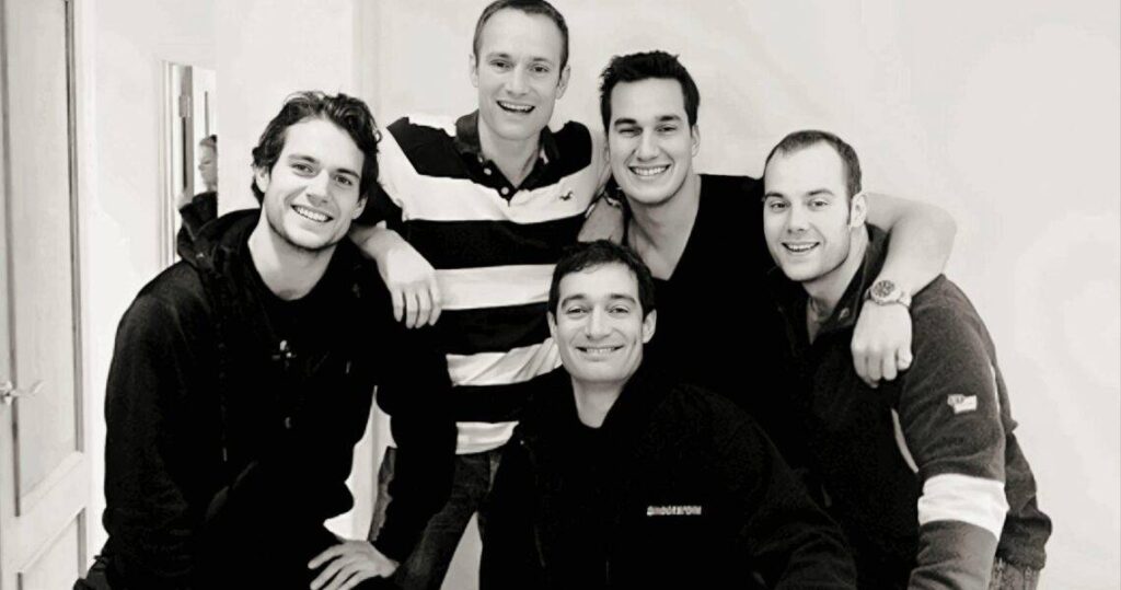 In Pictures : Herny Cavill's Four Brothers & What They Do! - DotComStories
