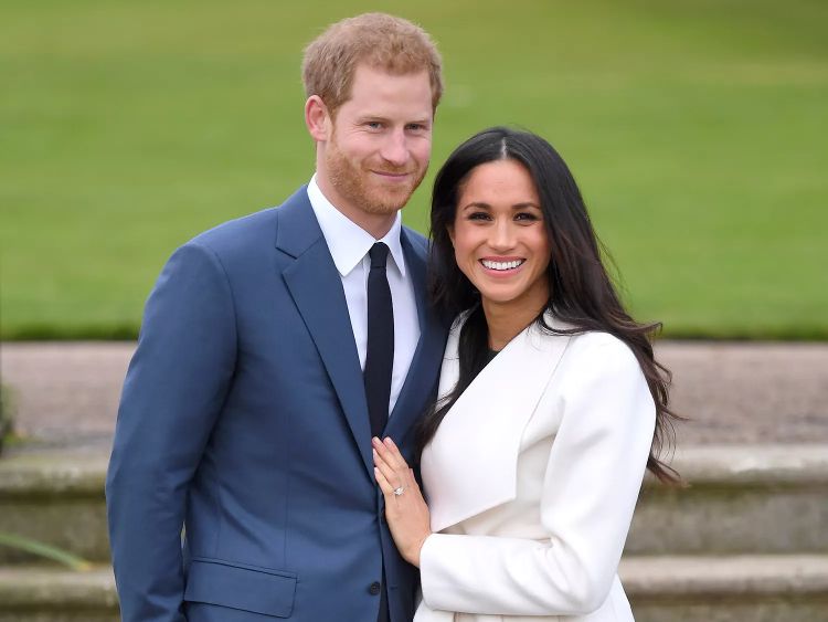 meghan markle ted talk,meghan markle natural hair photo,meghan markle eyes,meghan markle weave,meghan markle childhood photos,meghan markle teenager,meghan markle young,megan before and after plastic surgery