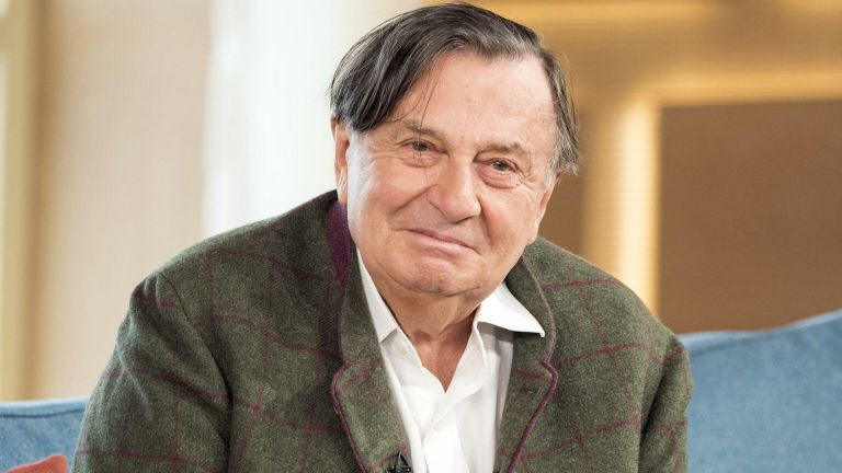 barry humphries children,barry humphries spouse,barry humphries movies and tv shows,barry humphries wikipedia,barry humphries house,barry humphries where does he live,barry humphries,barry humphries tour,barry humphries net worth,barry humphries this morning,barry humphries hobbit,barry humphries 2022,barry humphries saturday kitchen,barry humphries schnauzer joke,how old is barry humphries,sandy stone barry humphries