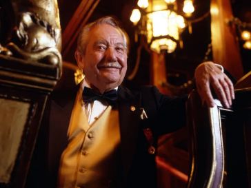 milt larsen magic castle,milt larsen,milt larsen net worth,milt and bill larsen,*milt larsen magic castle co founder