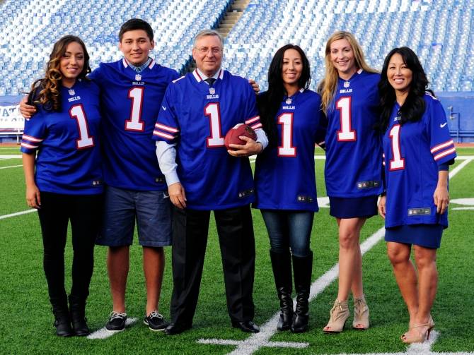 kim pegula heart attack,does kim pegula have cancer,kim pegula health problems,what happened to kim pegula,is kim pegula alive,kim pegula twitter,kim pegula age,kim pegula coma,kim pegula hospitalized,kim pegula health update