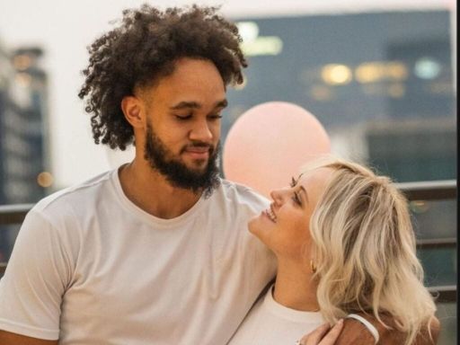 derrick white son,derrick white wife instagram,derrick white parents,derrick white mom,hannah white,derrick white&#039;s wife hannah schneider