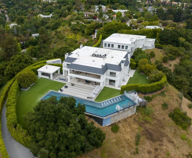 Jennifer Lopez and Ben Affleck Buy $60 Million Beverly Hills Mansion: A ...