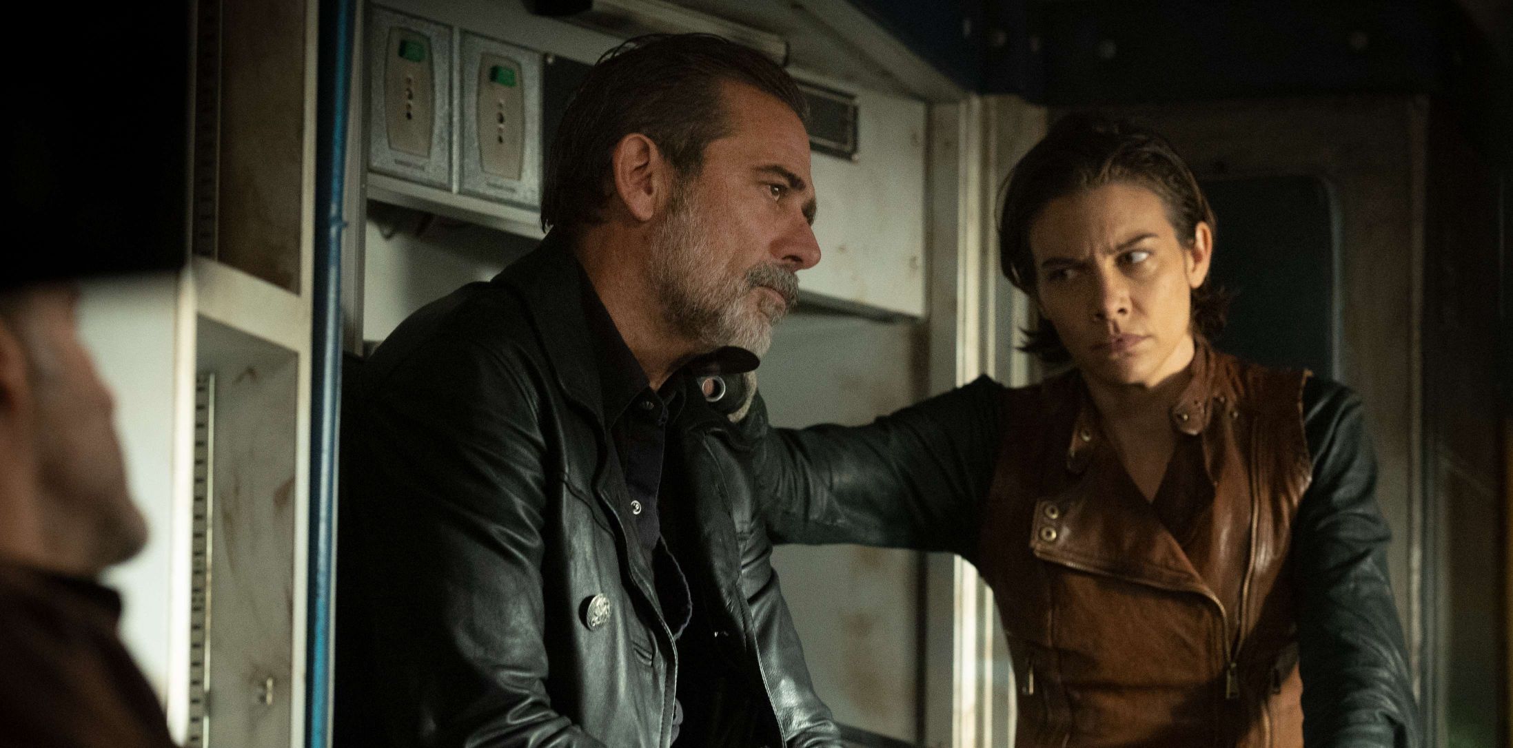 fear the walking dead,dead city episodes,walking dead dead city season 2,the walking dead dead city season 2 release date,what part of hershel was in the box,walking dead dead city season 1 finale: recap and ending explained