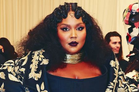 lizzo news banana,lizzo news reddit,lizzo news amsterdam,lizzo news dancers,lizzo news tmz,sexism lawsuit