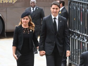 justin trudeau age,justin trudeau family,justin trudeau children,sophie gregoire trudeau,justin trudeau son,justin trudeau wife age difference,justin trudeau daughter,justin trudeau wife teacher